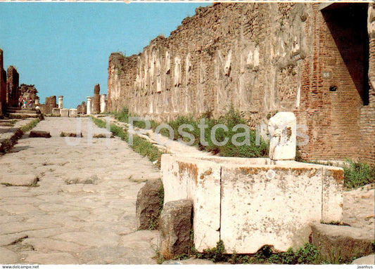 Pompei - La Via dell'Abbondanza - ancient world - Italy - used - JH Postcards