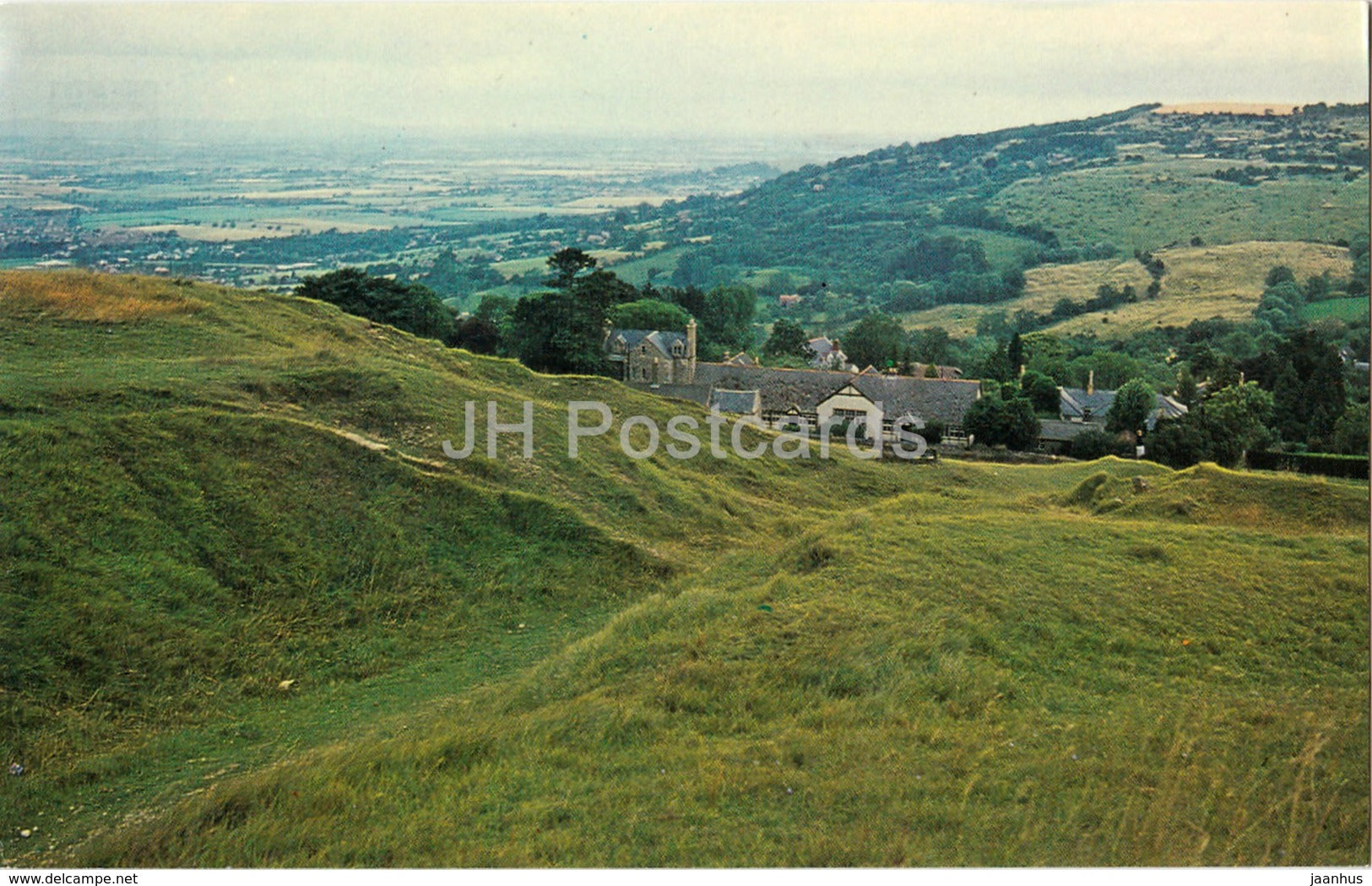 A view from behind Cleeve Hill Youth Hostel - R70037 - 1985 - United Kingdom - England - used - JH Postcards