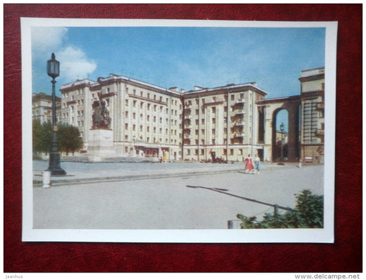 Moskovsky Prospect - monument to Chernyshevsky - St. Petersburg - Leningrad  - 1960 - Russia USSR - unused - JH Postcards