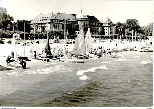 Sopot - Grand Hotel od strony morza - Grand Hotel from the sea - sailing boat - Poland - unused - JH Postcards