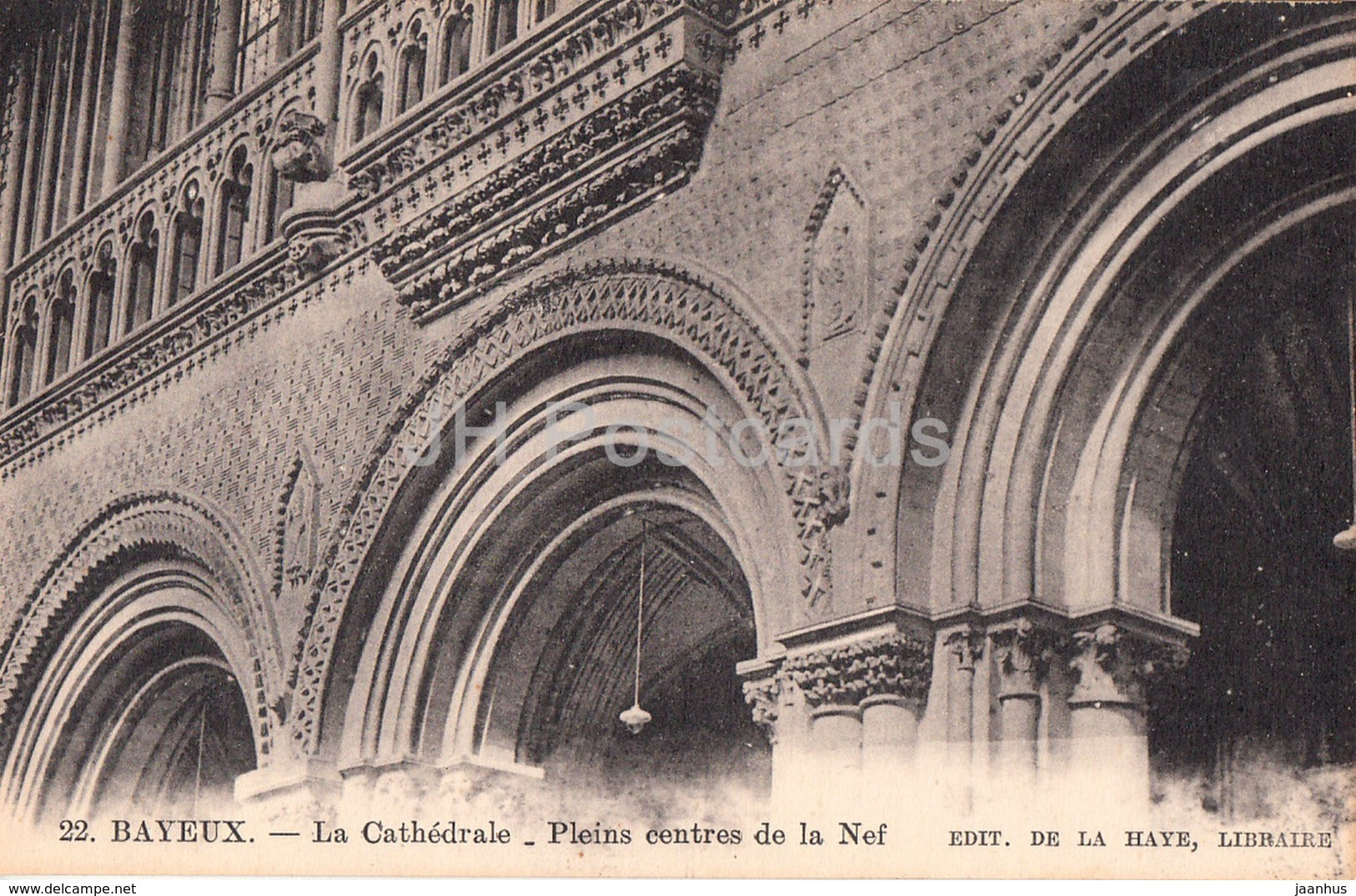 Bayeux - La Cathedrale - Pleins centres de la Nef - 22 - cathedral - old postcard - France - unused