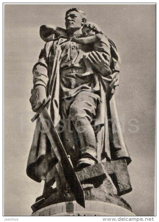 sculpture by E. Vuchetich - Treptow park - Warrior-Liberator - Berlin . Germany - solder - art - unused - JH Postcards