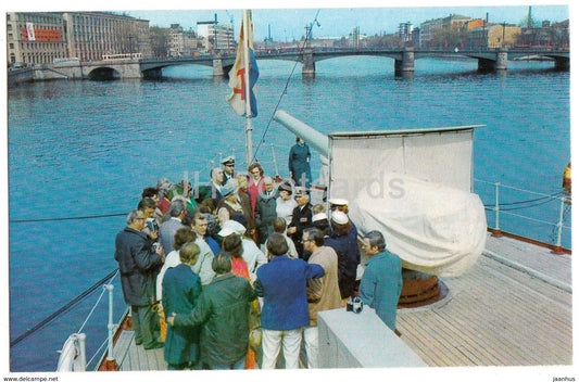 St Petersburg - Leningrad - Excursion Group - cruiser Aurora - warship - 1974 - Russia USSR - unused - JH Postcards