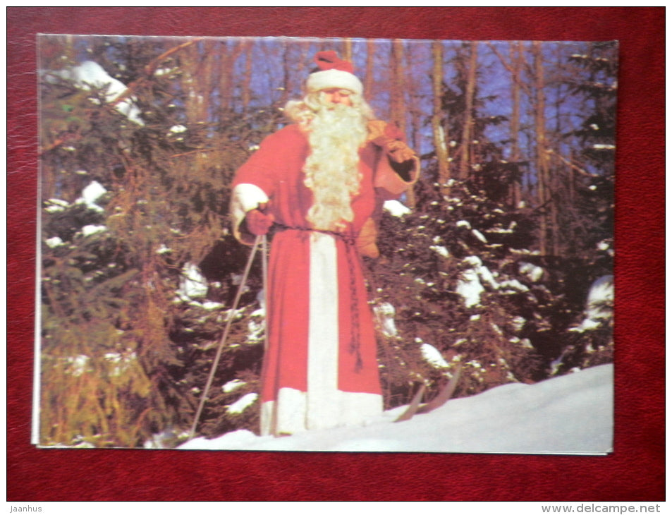 New Year greeting card - Santa Claus - skis - 1989 - Russia USSR - used - JH Postcards