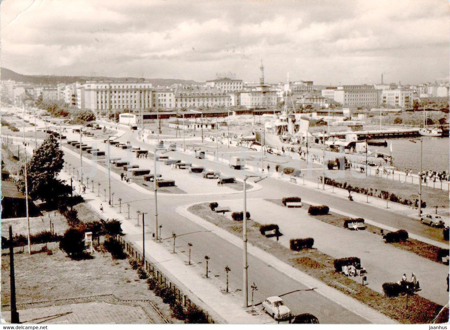 Gdynia - Tadeusz Kosciuszko Square - Skwer Kosciuszki - 1965 - Poland - used - JH Postcards