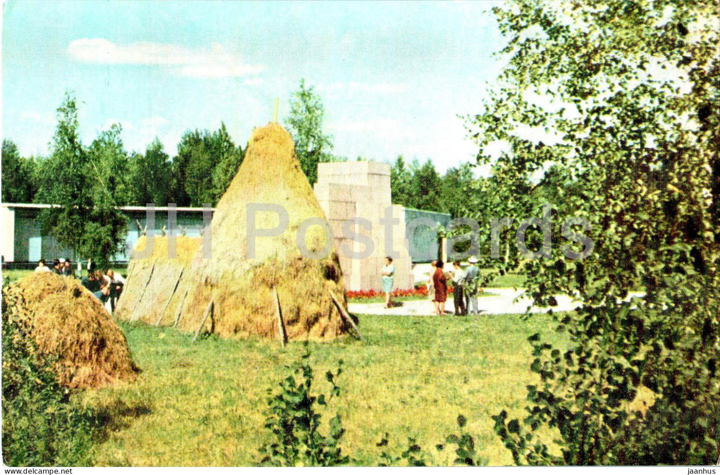 Karelian Isthmus - Lenin Memorial Museum Shalash (Hut) - 1970 - Russia USSR - unused - JH Postcards