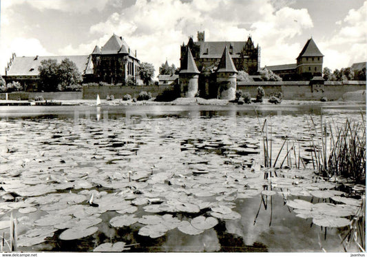 Malbork - Zespol zamku pokrzyzackiego od strony Nogatu - Teutonic castle complex from the Nogat side - Poland - unused - JH Postcards