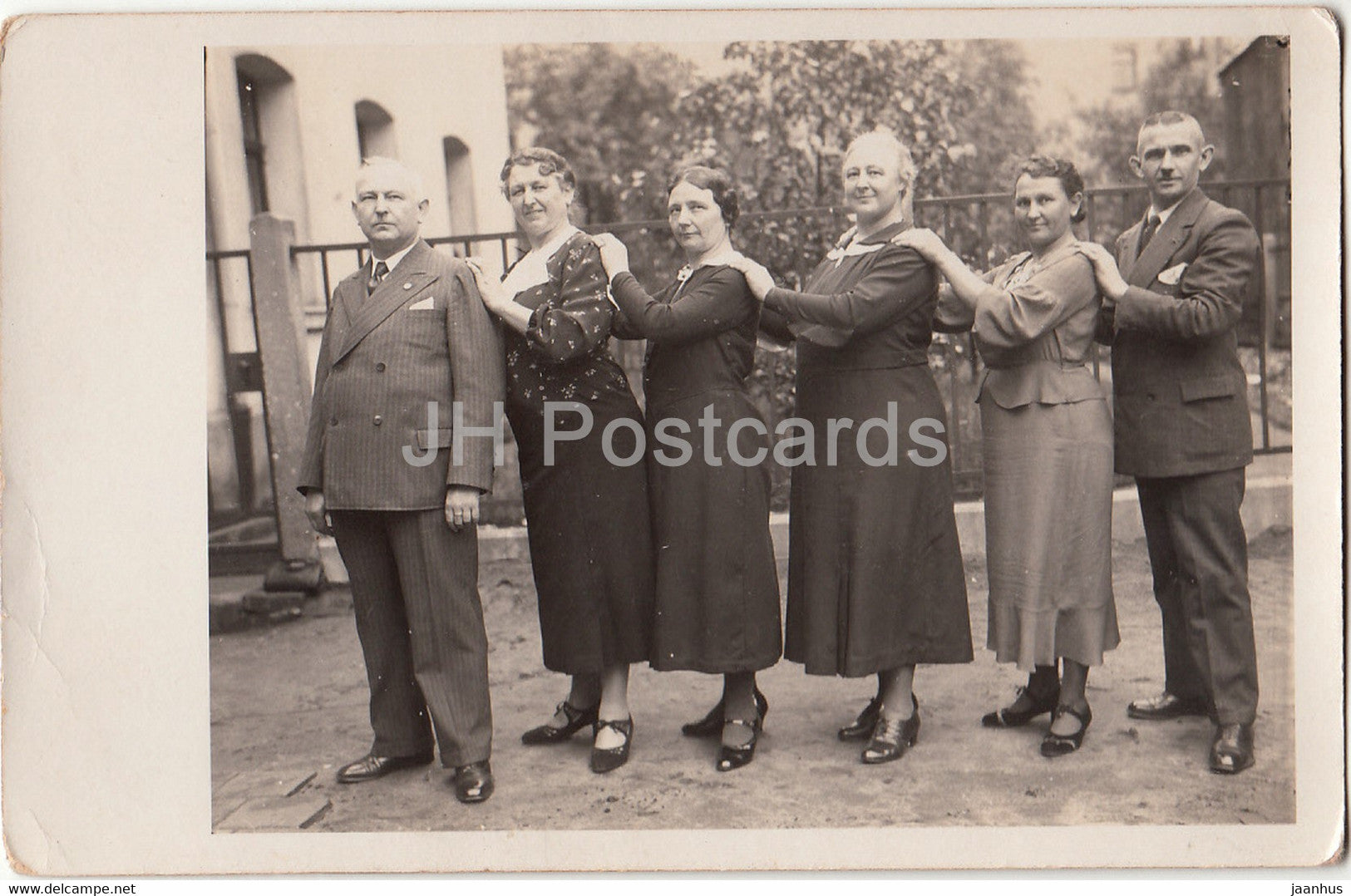 men and women - old postcard - 1936 - Germany -  used - JH Postcards