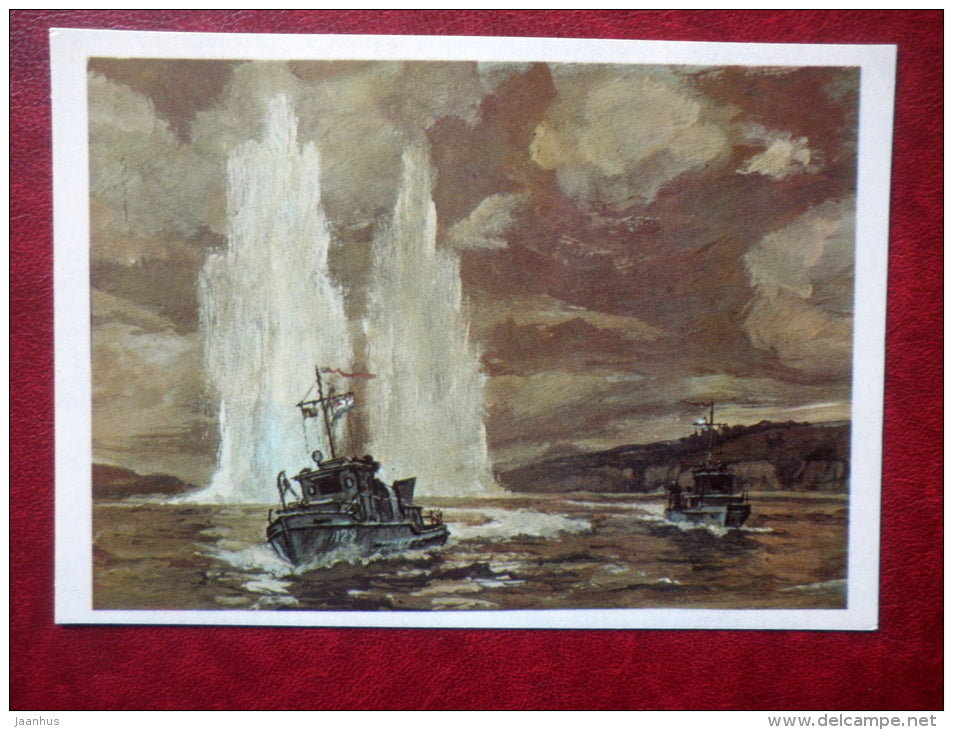 Trawling on the Volga - by I. Rodinov - soviet minesweepers - WWII - 1984 - Russia USSR - unused - JH Postcards