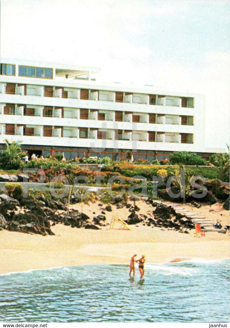 Lanzarote - La playa de Los Fariones en el puerto del Carmen - beach - Spain - unused - JH Postcards