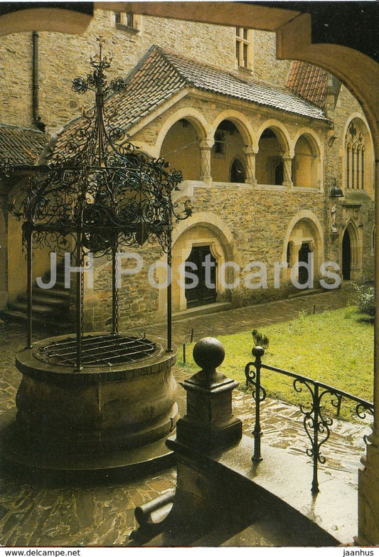 Bouzov - Small Courtyard - Czechoslovakia - Czech Republic - unused - JH Postcards