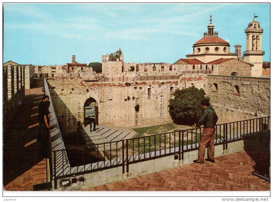 Interno Castello Imperatore - Emperor´s Castle - Prato - Toscana - 23006 - Italia - Italy - unused - JH Postcards