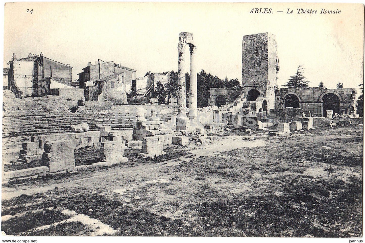 Arles - Le Theatre Romain - ancient - 24 - old postcard - France - unused - JH Postcards