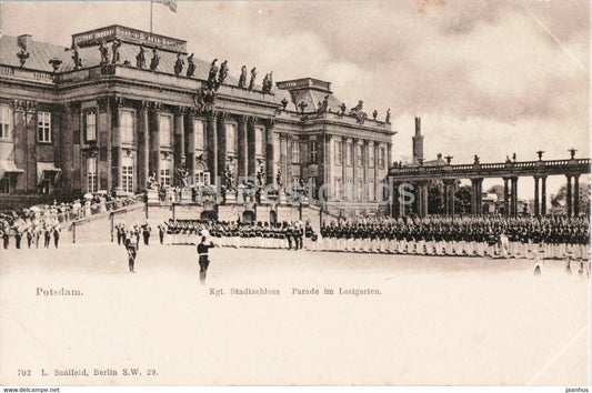 Potsdam - Kgl Stadtschloss - Parade im Lustgarten - castle - old postcard - Germany - unused - JH Postcards