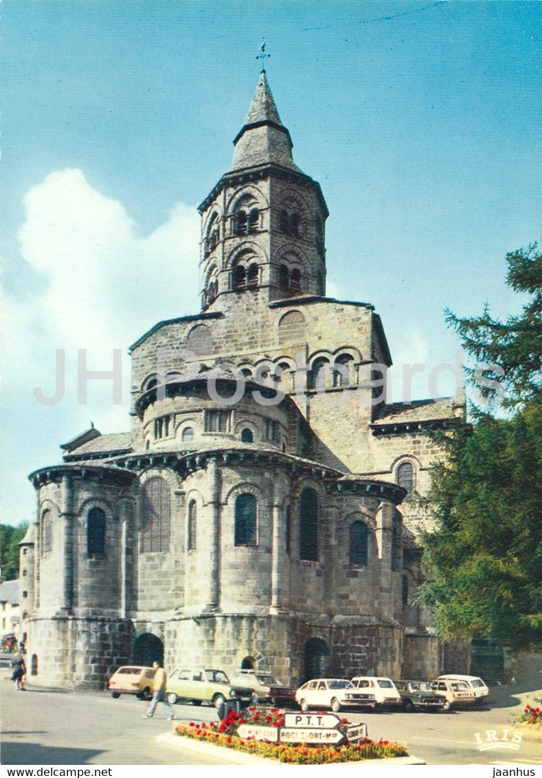 Orcival 860 m - L'eglise Romane - church - cars - France - unused - JH Postcards