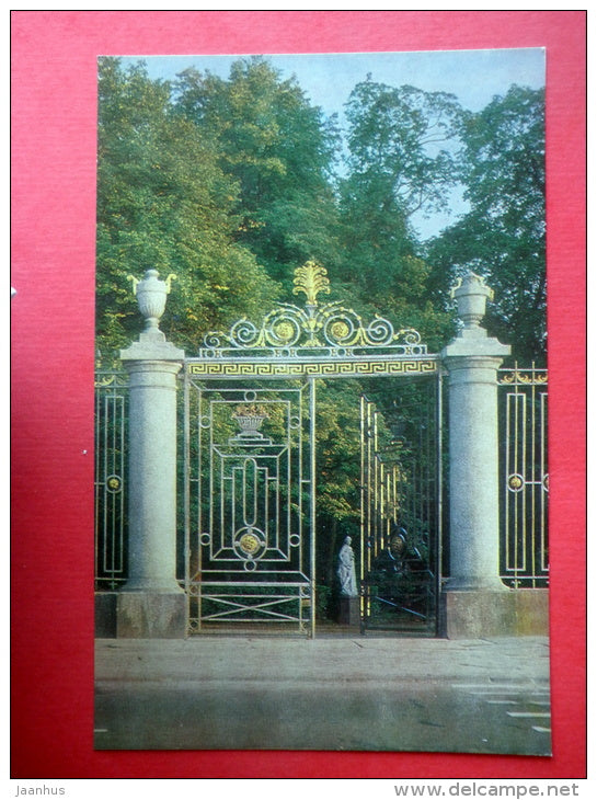 View of the Railings from the Neva river - The Summer Gardens - St. Petersburg - Leningrad - 1980 - Russia USSR - unused - JH Postcards