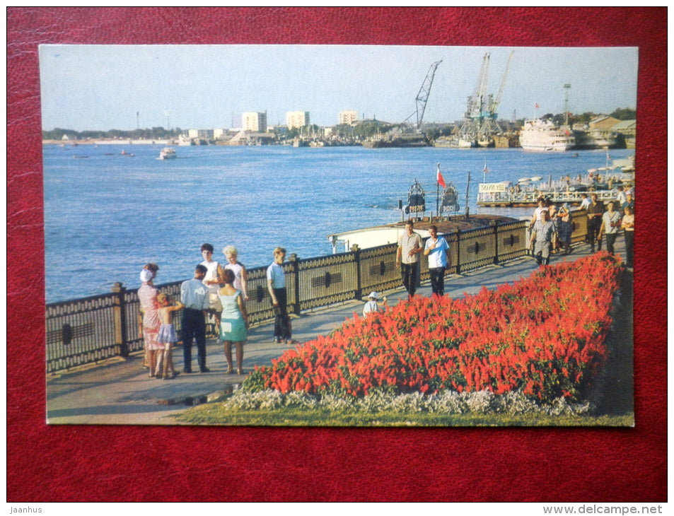 Volga embankment - ship - Astrakhan - Volga river - 1972 - Russia USSR - unused - JH Postcards