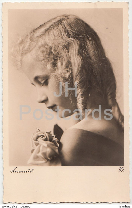 Anmut - girl - 931 - old postcard - 1940 - Germany - used - JH Postcards