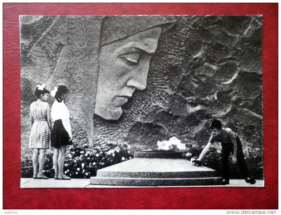 Grieving Mother monument in Krasnodon - monuments of Partisan Glory - 1970 - Ukraine USSR - unused - JH Postcards