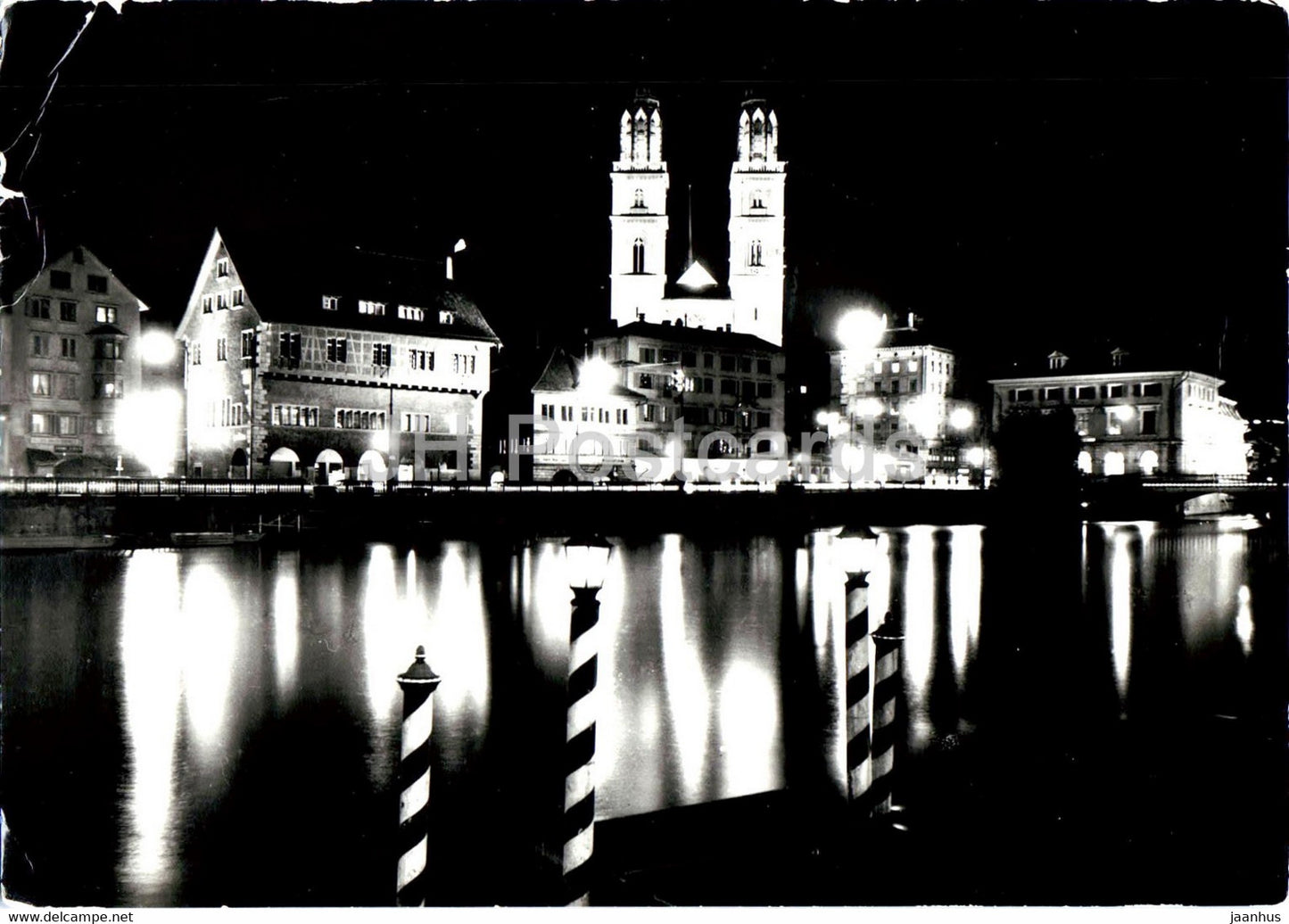 Zurich - Zunfthauser z Ruden und Zimmerleuten mit Grossmunster - 1964 - Switzerland - used - JH Postcards