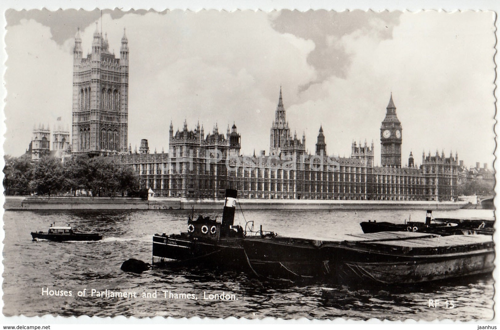 London - Houses of Parliament and Thames - boat - RF 15 - 1965 - United Kingdom - England - used - JH Postcards