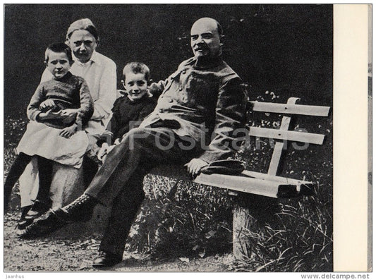 Krupskaya nephew Viktor, Daughter and Vladimir Lenin , 1922 - Nadezhda Krupskaya - 1968 - Russia USSR - unused - JH Postcards