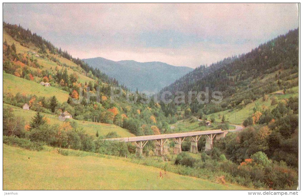 road between Kosovi and Verkhovina villages - Carpathians - Karpaty - 1980 - Ukraine USSR - unused - JH Postcards