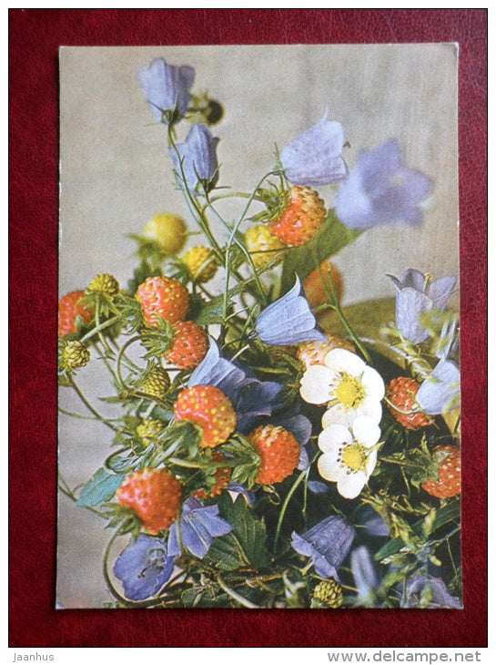 Greeting card - strawberries - bellflowers - flowers - 1982 - Estonia USSR - used - JH Postcards