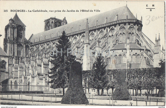 Bourges - La Cathedrale - Vue prise du Jardind l'Hotel de Ville - cathedral - 205 - old postcard - France - used