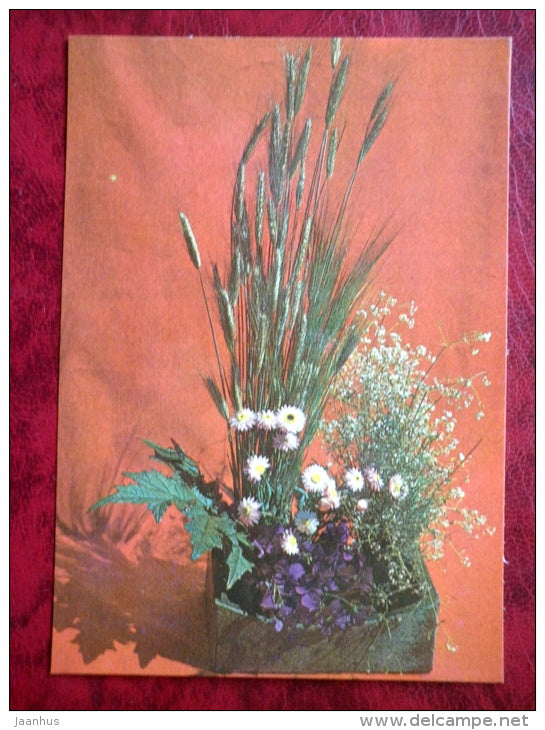 flower composition , City â€‹Life - Rye - wheat - barley - 1983 - Estonia USSR - unused - JH Postcards