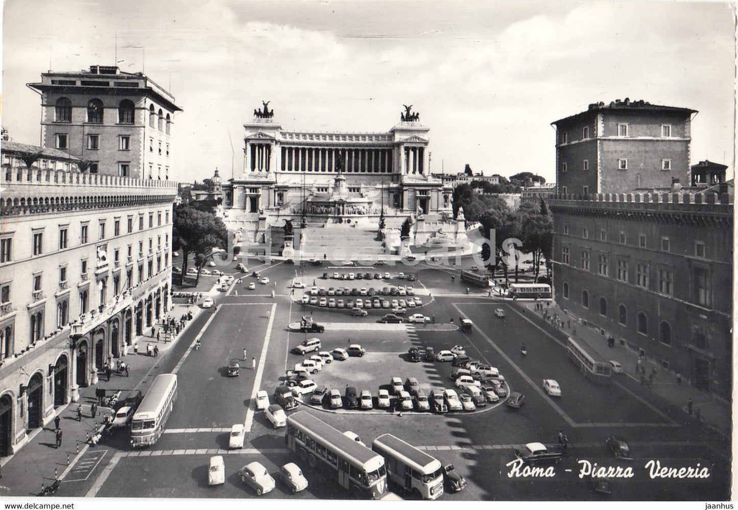 Roma - Rome - Piazza Venezia - bus - car - square - 1965 - Italy - used - JH Postcards