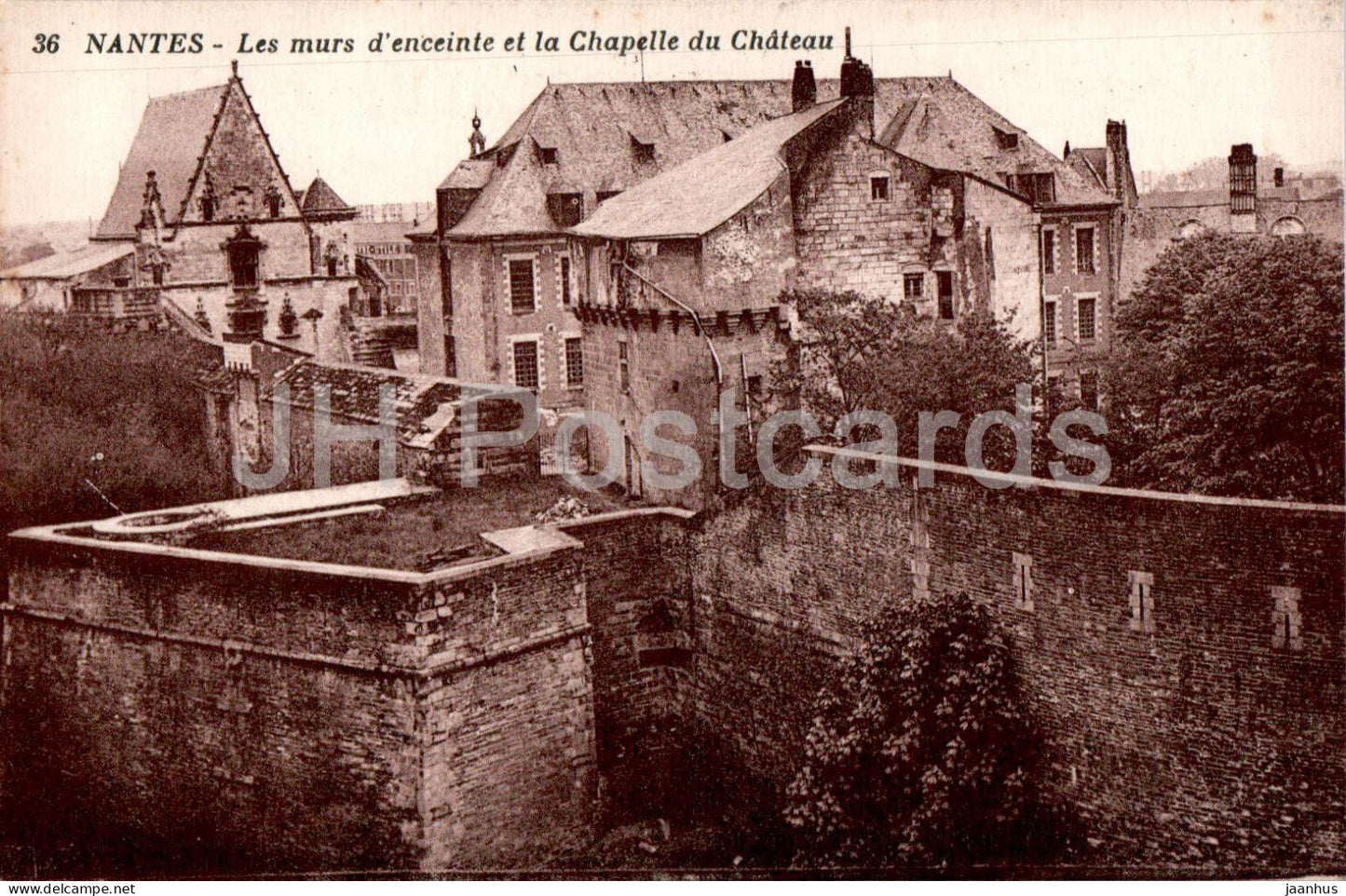 Nantes - Les murs d'enceinte et la Chapelle du Chateau - castle - 36 - old postcard - France - unused - JH Postcards