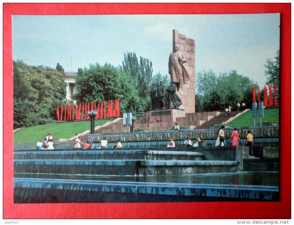 monument to the October Revolution - Lenin - Kyiv - Kiev - 1985 - Ukraine USSR - unused - JH Postcards