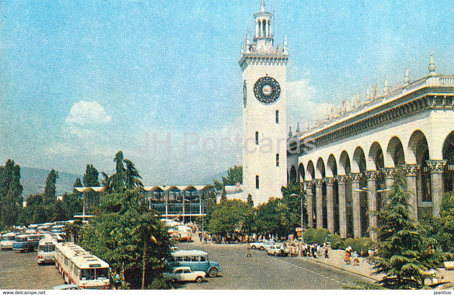 Sochi - Railway Station - bus - 1972 - Russia USSR - unused - JH Postcards