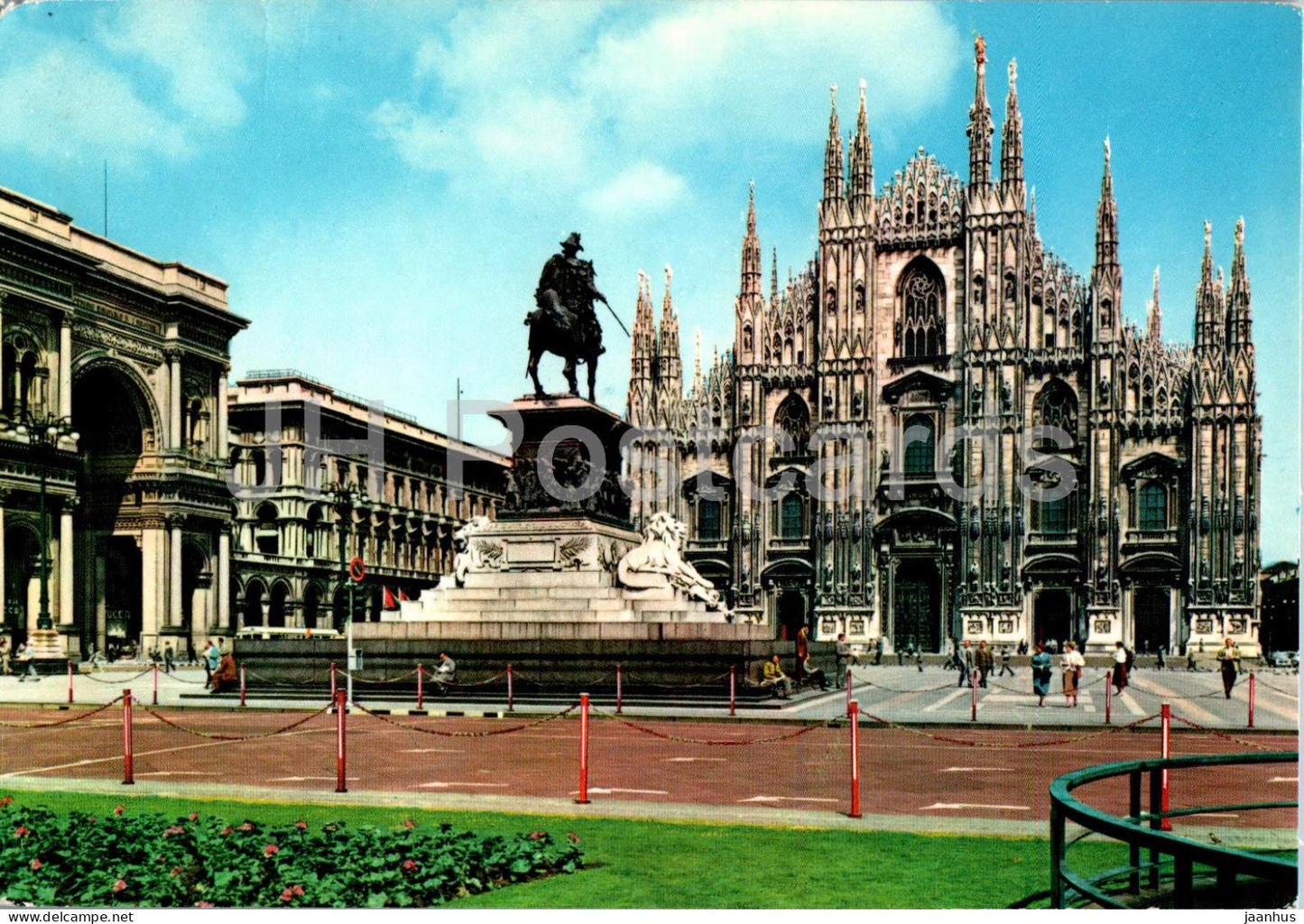 Milano - Milan - Piazza del Duomo - Cathedral Square - 1968 - Italy - used - JH Postcards