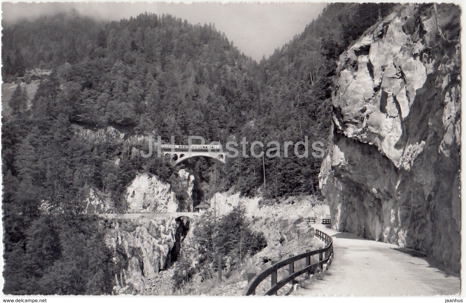 Ligne Martigny Chamonix - Le viaduct sur les Gorges du Triege - 2916 - Switzerland - 1958 - used - JH Postcards