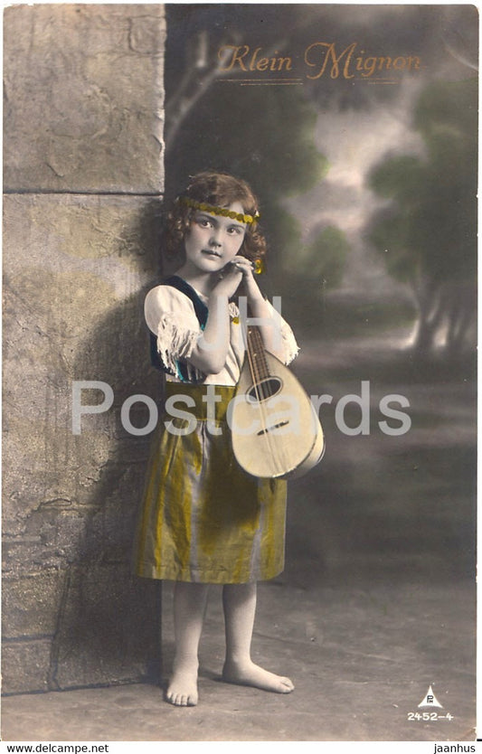 Klein Mignon - girl - children - mandolin - PH 2452-4 - old postcard - 1917 - Germany - used - JH Postcards