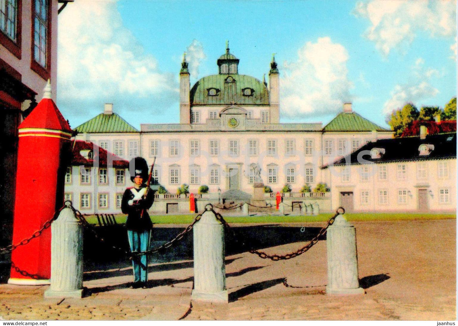 Fredensborg slot - castle - 1700/3 - Denmark - unused - JH Postcards