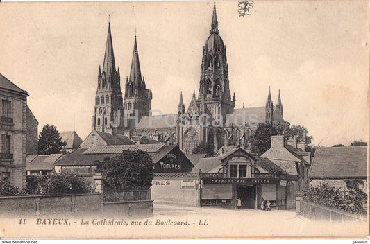 Bayeux - La Cathedrale - vue du Boulevard - 11 - cathedral - old postcard - France - unused