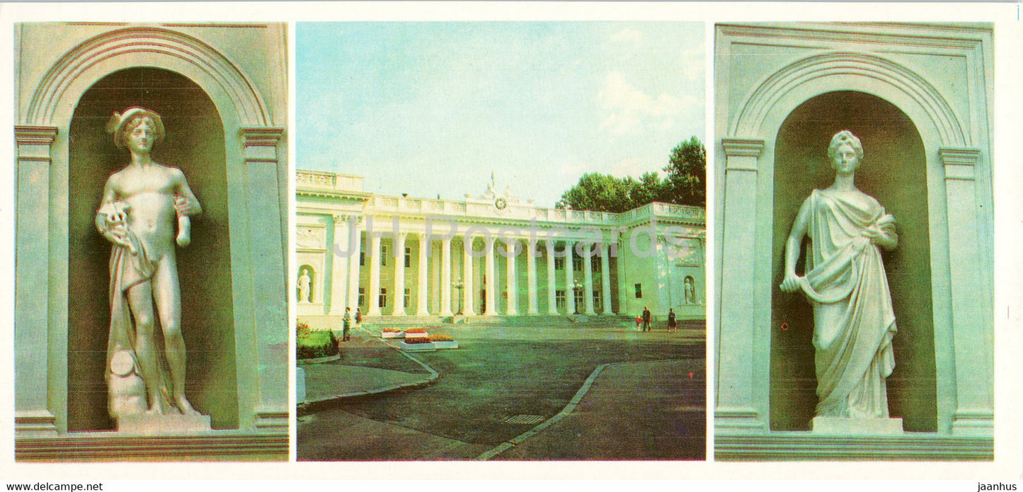 Odessa - the building of the city council of people's deputies - statues - 1982 - Ukraine USSR - unused - JH Postcards