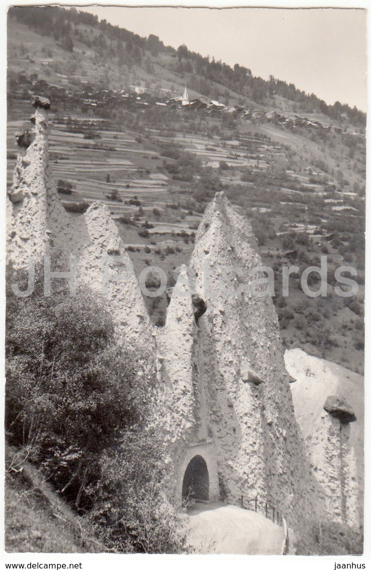 Les Pyramides d'Euseigne et Heremence - 14297 - Switzerland - 1963 - used - JH Postcards