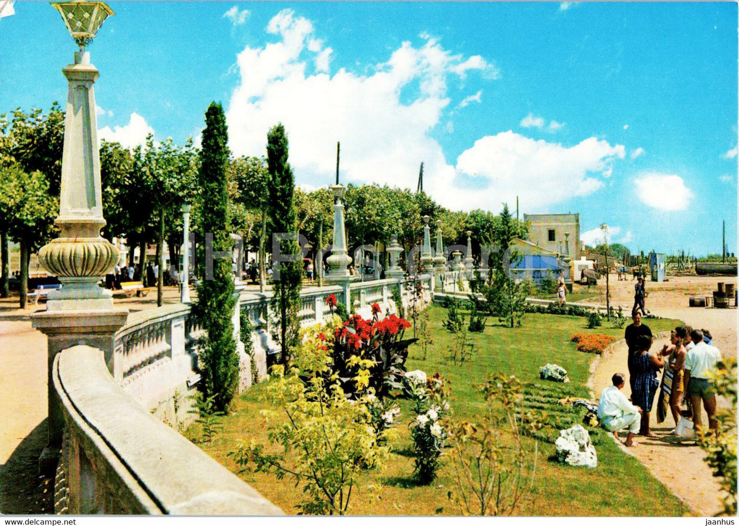 Calella - Jardines del Paseo Puigvert - Gardens of the Puigvert Avenue - 10 - Spain - unused - JH Postcards