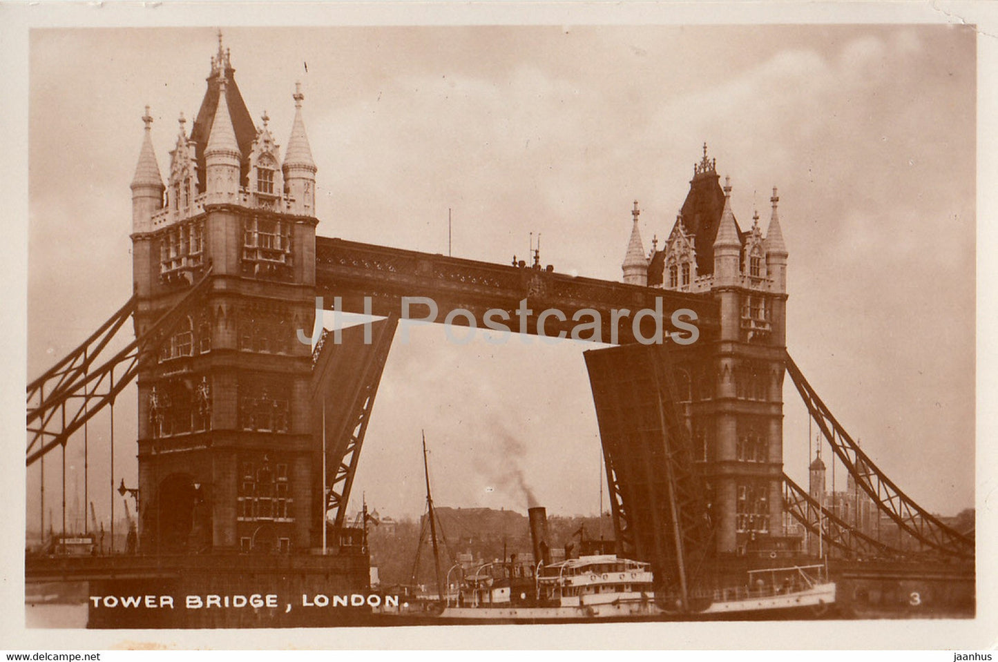 London - Tower Bridge - steamer - ship - 3 - old postcard - England - United Kingdom - unused - JH Postcards