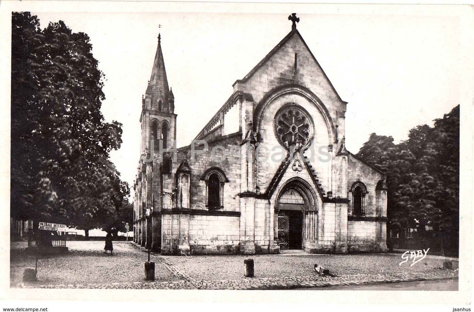 Bourg Sur Gironde - L'Eglise - church - old postcard - 1943 - France - used - JH Postcards