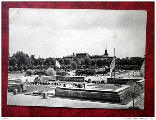 Leningrad - St. Petersburg - monument to the fallen fighters of the revolution - 1959 - Russia - USSR - unused - JH Postcards