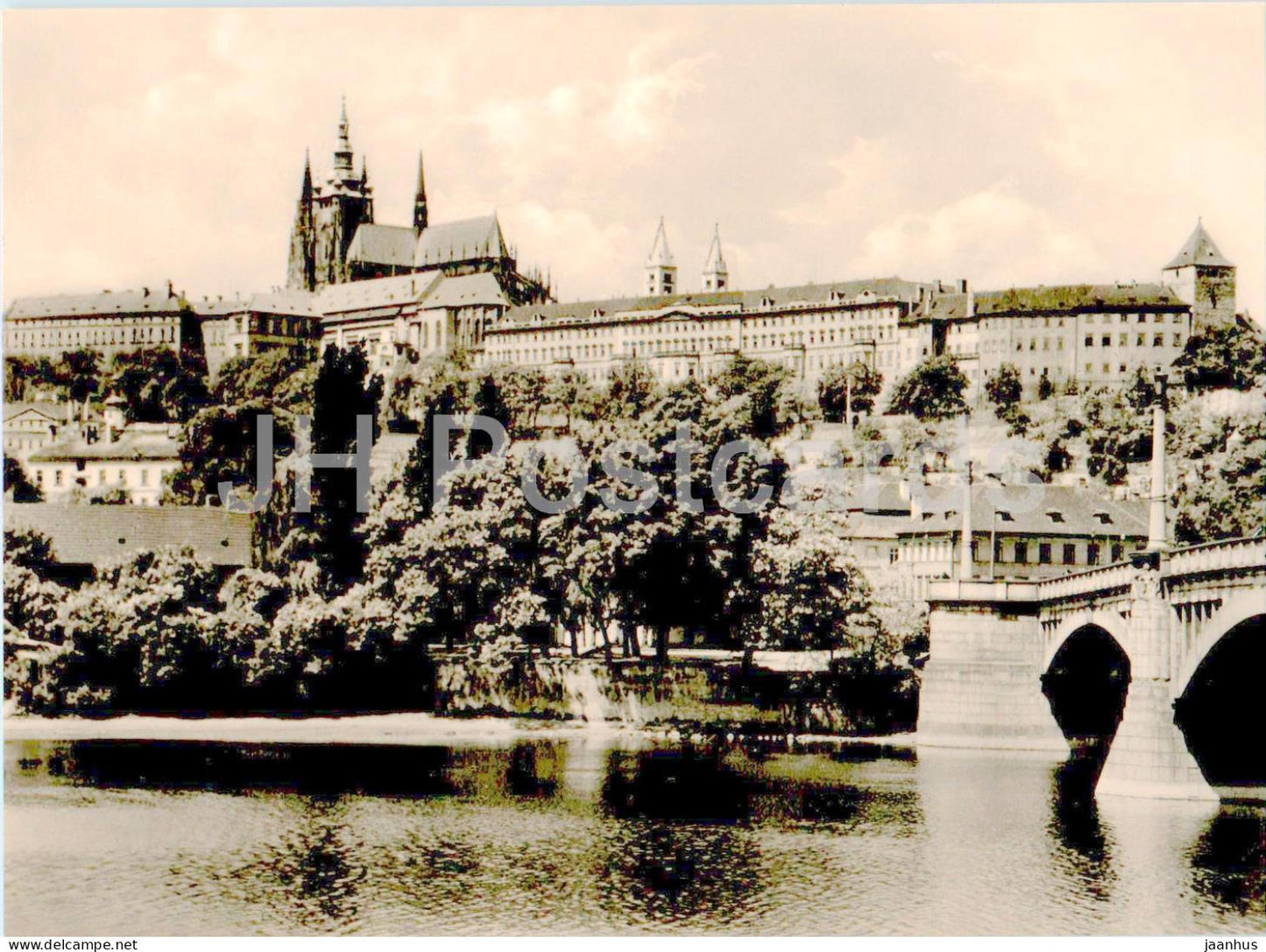 Praha - Prague - Blick uber die Moldau - View over the Vltava river - Czech Republic - Czechoslovakia - unused - JH Postcards