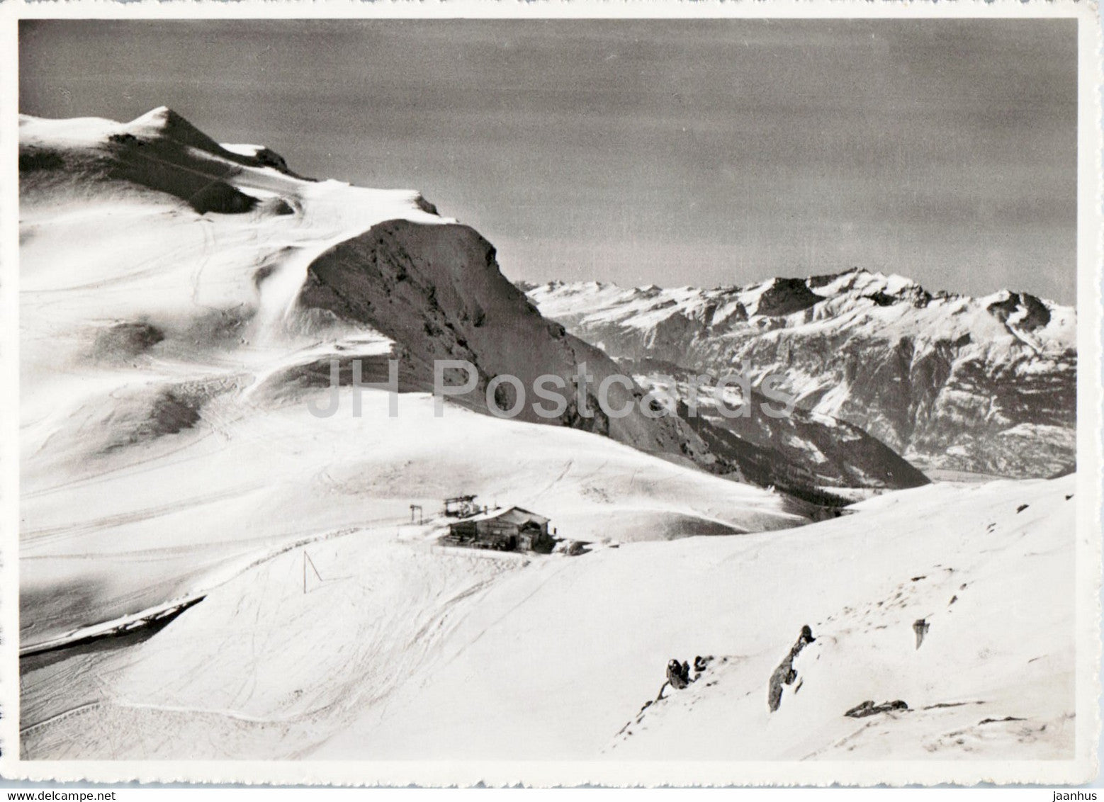 Weisshorn Sattel Hutte des S C Arosa 2400 m mit Ringelspitz u Calanda - 0214 - old postcard - 1945 - Switzerland - used - JH Postcards