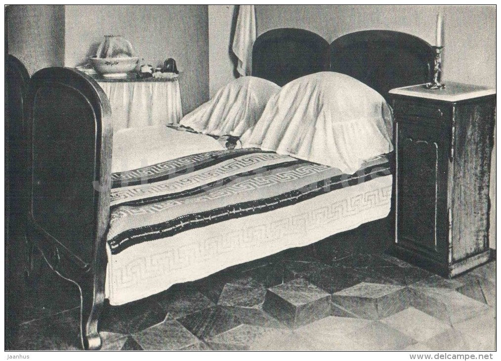 Bedroom - Leo Tolstoy House Museum in Moscow - 1958 - Russia USSR - unused - JH Postcards