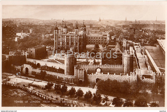 London - Tower of London from Tower Bridge - Valentine - 20838 - old postcard - England - United Kingdom - used - JH Postcards