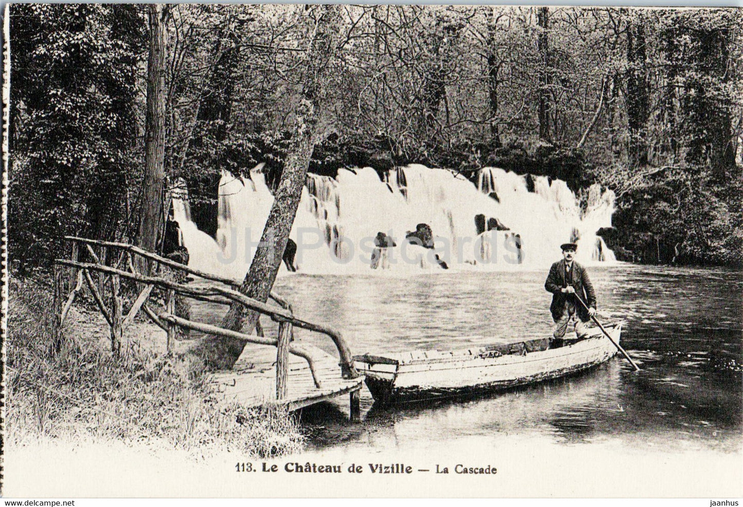 Le Chateau de Vizille - La Cascade - boat - 113 - old postcard - France - unused - JH Postcards